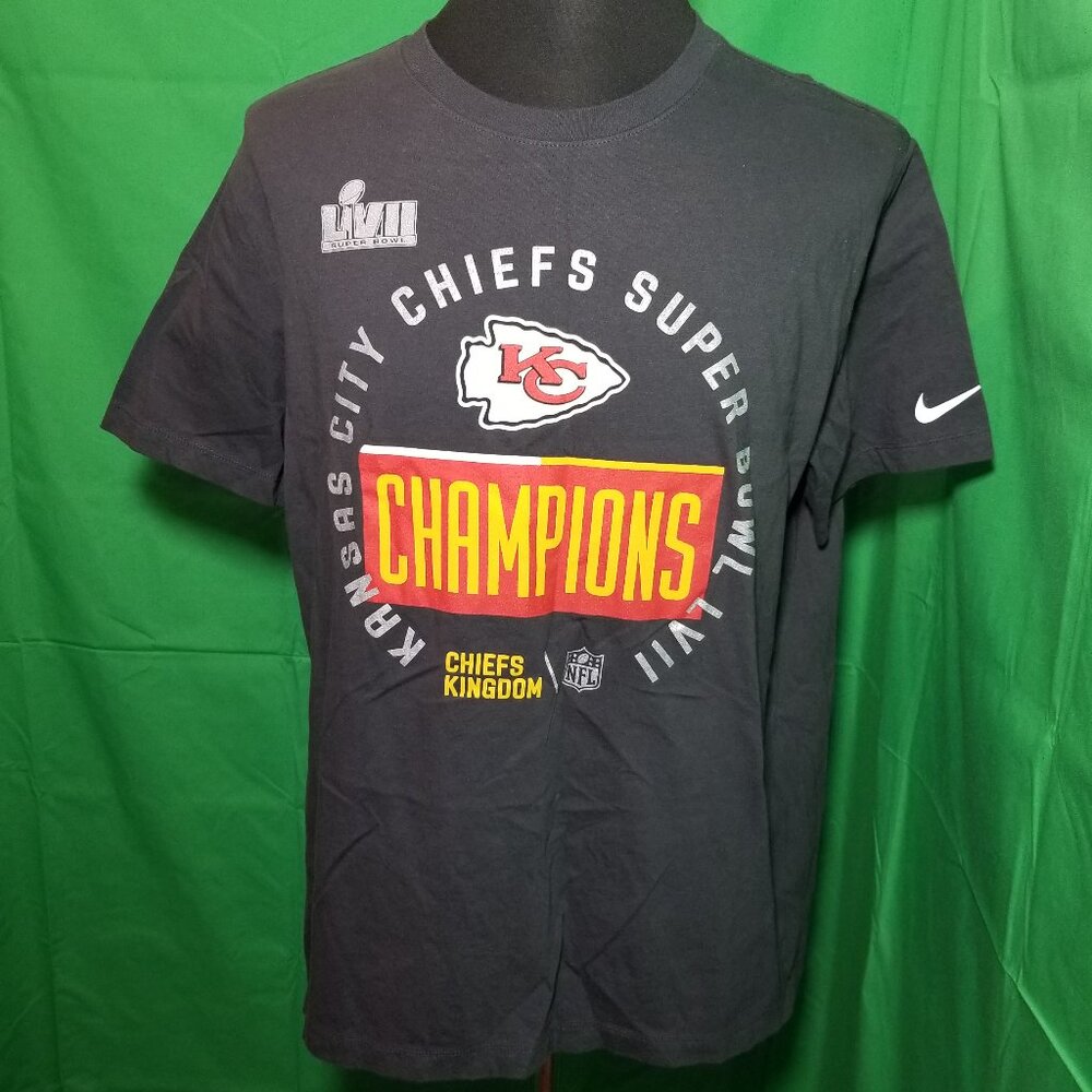 Nike Mens XL Kansas City Chiefs Kingdom Super Bowl LVII Champions Shirt NFL